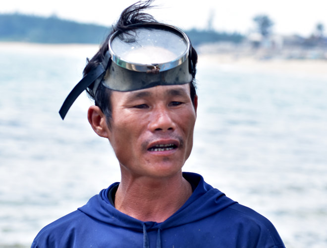 Người[-]dân[-]Quảng[-]Ngãi[-]lo[-]đói[-]nghèo[-]vì[-]dự[-]án[-]du[-]lịch[-]của[-]Tập[-]đoàn[-]FLC[-]