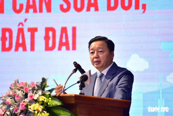 Bộ[-]trưởng[-]Trần[-]Hồng[-]Hà:[-]"Con[-]sông[-]quê[-]đâu[-]còn[-]xanh[-]như[-]ngày[-]xưa[-]nữa"