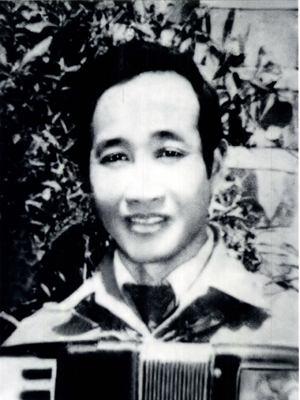 Nhạc[-]sĩ[-]Hà[-]Giang