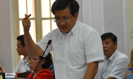 UBND[-]TP[-]HCM[-]nêu[-]lý[-]do[-]chậm[-]kết[-]luận[-]đơn[-]từ[-]chức[-]của[-]ông[-]Đoàn[-]Ngọc[-]Hải