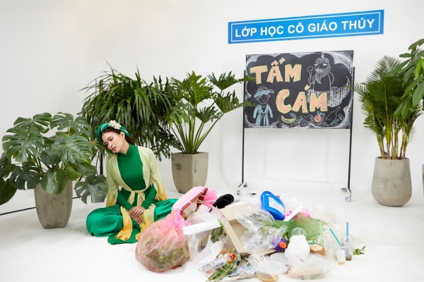 Mâu[-]Thuỷ[-]một[-]mình[-]nhập[-]3[-]vai[-]trong[-]“Lờp[-]học[-]môi[-]trường"