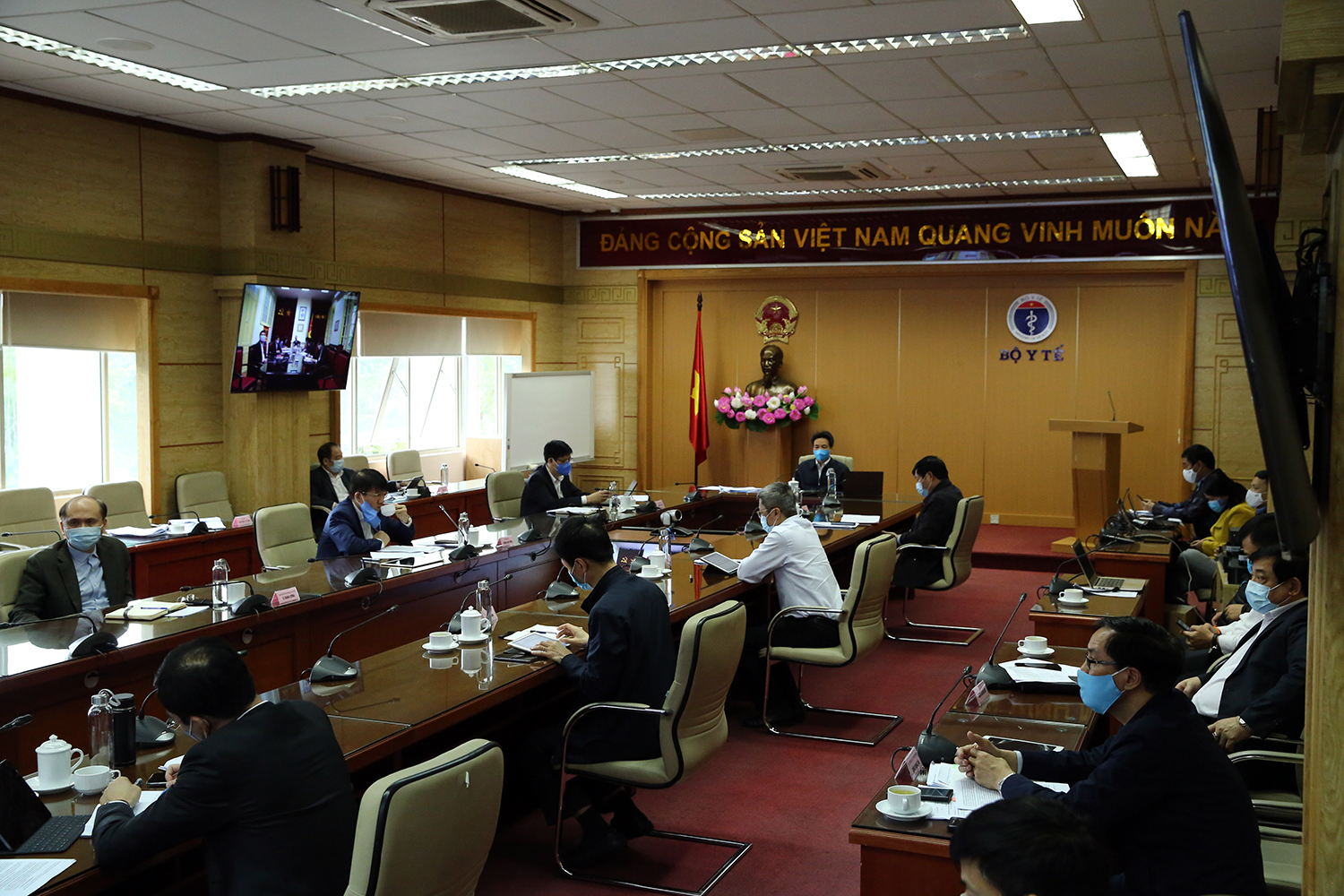 [-]"Chúng[-]ta[-]phải[-]chuẩn[-]bị[-]tinh[-]thần[-]dịch[-]còn[-]kéo[-]dài"