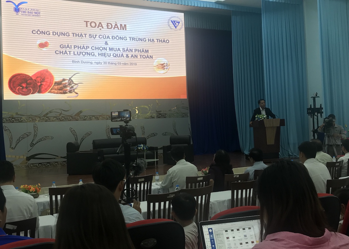 Công[-]dụng[-]thật[-]sự[-]của[-]Đông[-]Trùng[-]Hạ[-]Thảo[-]và[-]Giải[-]pháp[-]chọn[-]mua[-]sản[-]phẩm[-]chất[-]lượng,[-]hiệu[-]quả,[-]an[-]toàn?