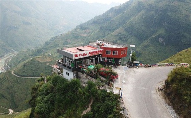 "Bê[-]tông[-]hóa"[-]cao[-]nguyên[-]đá