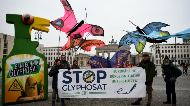 [-]MONSANTO[-]HỦY[-]DIỆT[-]MÔI[-]TRƯỜNG[-]-[-]KỲ[-]2:[-][-]Monsanto[-]là[-]ai?