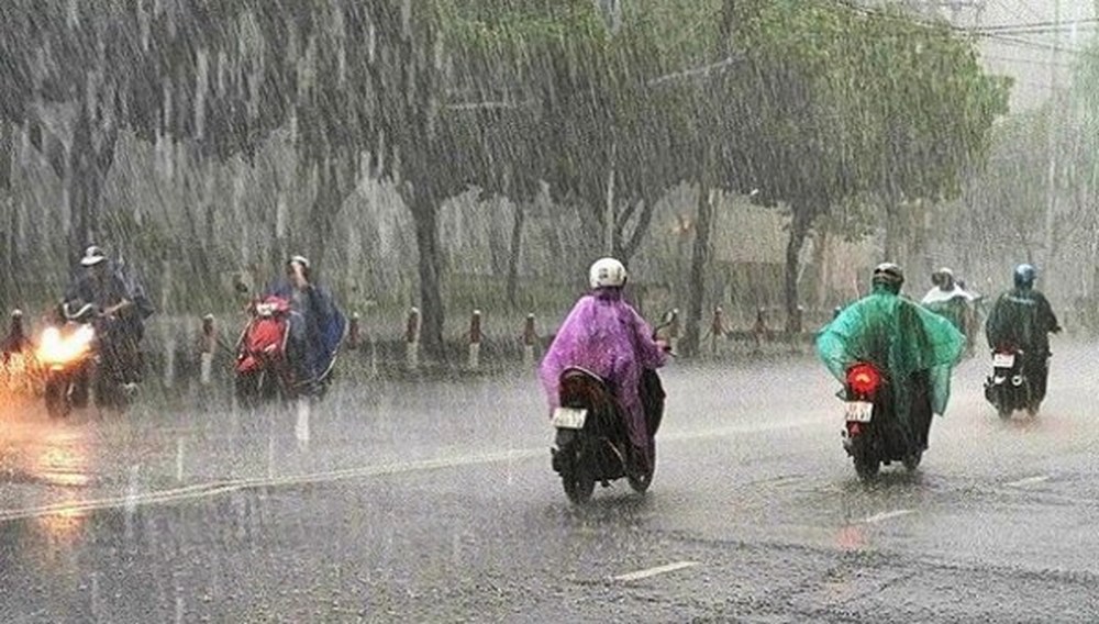 Xuất[-]hiện[-]áp[-]thấp[-]nhiệt[-]đới[-]trên[-]Biển[-]Đông,[-]miền[-]Bắc[-]có[-]mưa[-]trên[-]diện[-]rộng