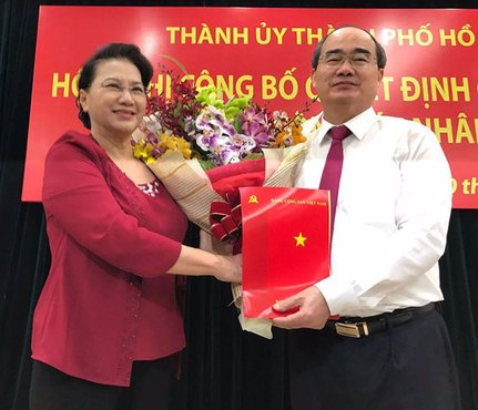 [-]Ông[-]Nguyễn[-]Thiện[-]Nhân[-]làm[-]Bí[-]thư[-]Thành[-]ủy[-]TP[-]HCM