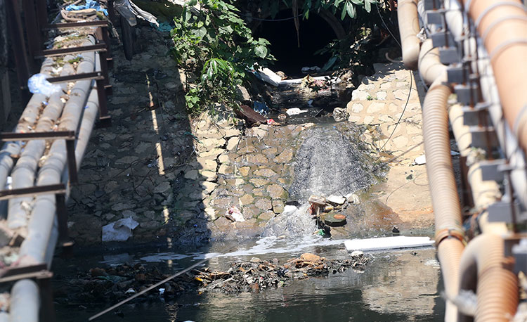 "Lấy[-]nước[-]sông[-]Hồng[-]làm[-]sạch[-]sông[-]Tô[-]Lịch[-]không[-]khả[-]thi"