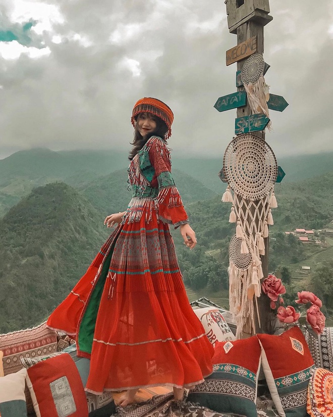'Cấm[-]thì[-]khó[-]nhưng[-]làm[-]tượng[-]như[-]vậy[-]mất[-]hết[-]bản[-]sắc[-]Sa[-]Pa