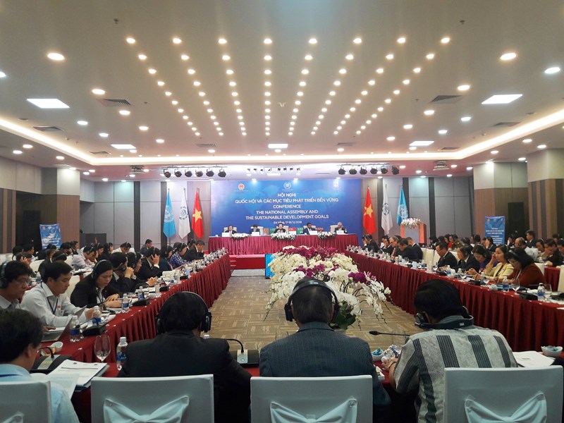 Phát[-]triển[-]bền[-]vững[-]là[-]lựa[-]chọn[-]duy[-]nhất[-]đúng