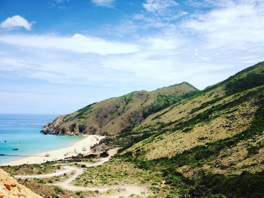 Hoang[-]đảo[-]đẹp[-]khó[-]tin[-]ở[-]Quy[-]Nhơn,[-]ngỡ[-]như[-]trời[-]Tây