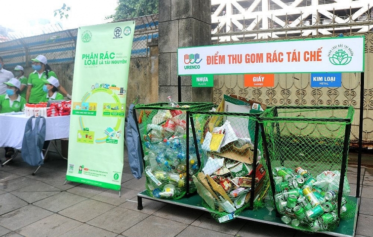 Huế[-]triển[-]khai[-]đồng[-]bộ[-]phân[-]loại[-]rác[-]tại[-]nguồn