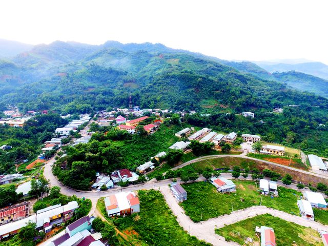 Mở[-]tour[-]du[-]lịch[-]miễn[-]phí[-]đến[-]vùng[-]sâm[-]Ngọc[-]Linh