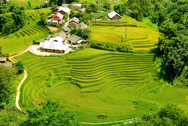 Thời[-]tiết[-]khô[-]nóng,[-]ít[-]mưa,[-]Sa[-]Pa[-]thiếu[-]nước[-]sinh[-]hoạt[-]trầm[-]trọng
