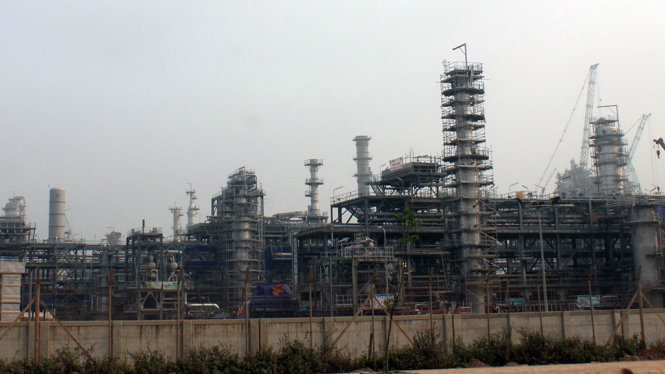Cho[-]phép[-]lọc[-]hóa[-]dầu[-]Nghi[-]Sơn[-]xả[-]thải[-]ra[-]biển