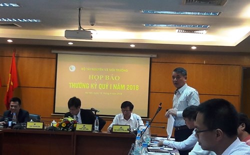 Thanh[-]tra[-]Bộ[-]TN&MT:[-]Đề[-]nghị[-]báo[-]chí[-]cấp[-]tin[-]vi[-]phạm[-]pháp[-]luật[-]tài[-]nguyên,[-]môi[-]trường