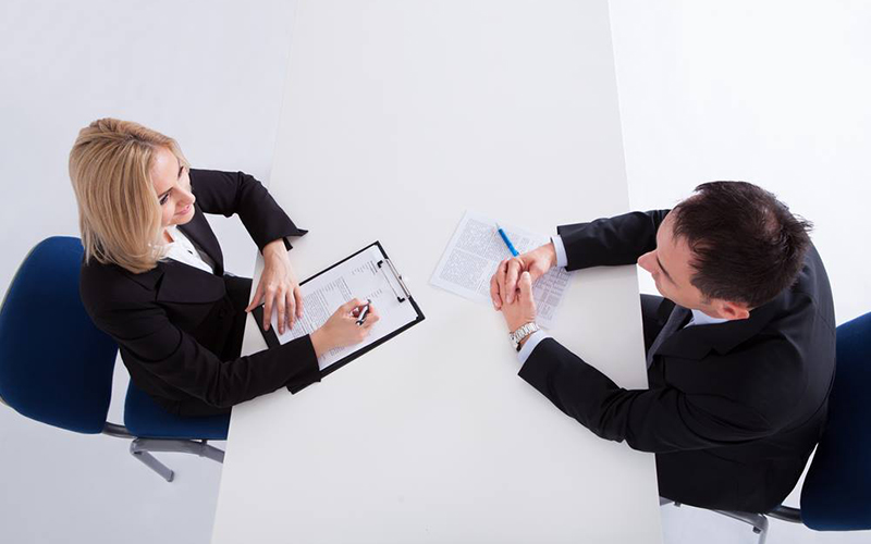 4[-]điều[-]cần[-]nhớ[-]thật[-]kỹ[-]về[-]“[-]deal[-]lương”[-]khi[-]bắt[-]đầu[-]đi[-]làm