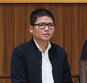 Khởi[-]tố[-]con[-]trai[-]ông[-]Trần[-]Bắc[-]Hà[-]do[-]liên[-]quan[-]dự[-]án[-]chăn[-]nuôi[-]bò