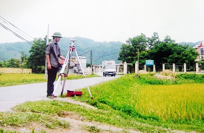 Triển[-]khai[-]thi[-]hành[-]Luật[-]Đo[-]đạc[-]và[-]bản[-]đồ