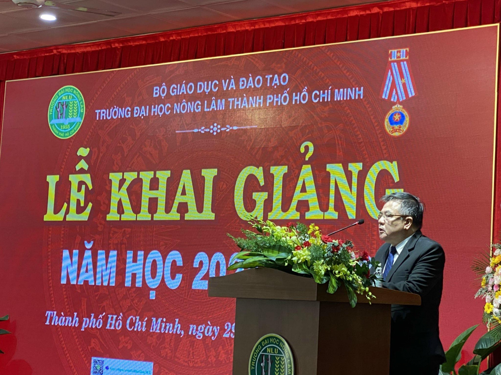 Trường[-]ĐH[-]Nông[-]Lâm[-]TPHCM[-]tổ[-]chức[-]lễ[-]khai[-]giảng[-]năm[-]học[-]mới[-]2021-2022