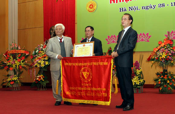 Đoàn[-]kiểm[-]tra[-]Bộ[-]KHCN[-]đánh[-]giá[-]cao[-]các[-]hoạt[-]động[-]các[-]đơn[-]vị[-]trực[-]thuộc[-]VACNE