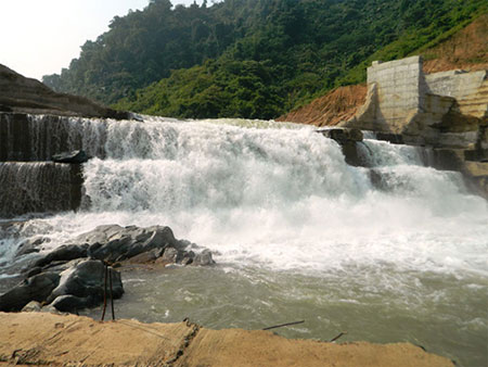 Vỡ[-]đập[-]thủy[-]điện[-]Đakrông[-]3:[-]Không[-]thể[-]đổ[-]lỗi[-]cho[-]thiên[-]tai!
