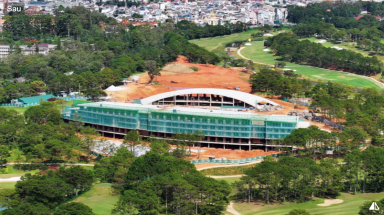  Từ chối cấp phép tòa nhà sân golf đồi Cù Đà Lạt