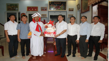  Ninh Thuận: Cộng đồng người Chăm tưng bừng đón Tết Ramưwan 