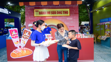  Bánh mì chấm sữa đặc -Tự hào văn hóa ẩm thực Việt