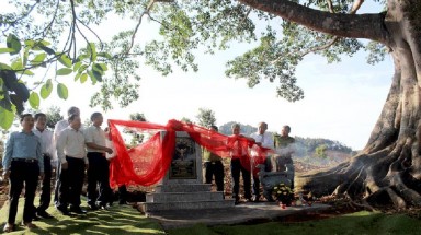  Cây Đa di sản ở Thèn Sin thắt chặt tình đoàn kết giữa các dân tộc