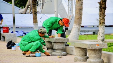  Sáng kiến “nhốt rác thải nhựa vào bê tông” ở Khánh Hòa