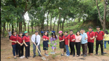  Trường Đại học Nông Lâm TP.HCM tổ chức Lễ Mít -tinh và chuỗi hoạt động hưởng ứng Ngày Môi trường thế giới năm 2023 