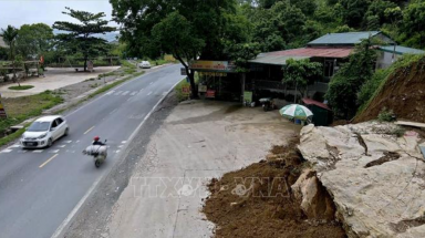  Cần sớm giải quyết dứt điểm vụ san gạt dốc Cun làm nơi kinh doanh 