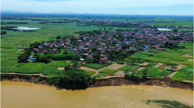  Thanh Hóa: Bờ sông Chu sạt lở, người dân lo làng bị "nuốt"