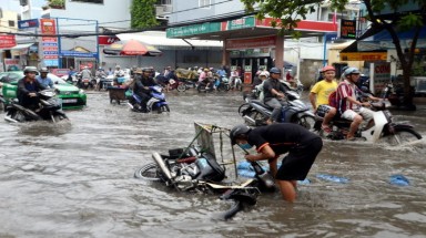 Thành phố Hồ Chí Minh vẫn loay hoay chống ngập 