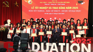 Học viện Y Dược học cổ truyền Việt Nam tổ chức lễ tốt nghiệp cho 775 tân bác sĩ, dược sĩ
