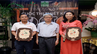 Trao giải cuộc thi thiết kế logo Ngày vì nạn nhân chất độc da cam (10-8)